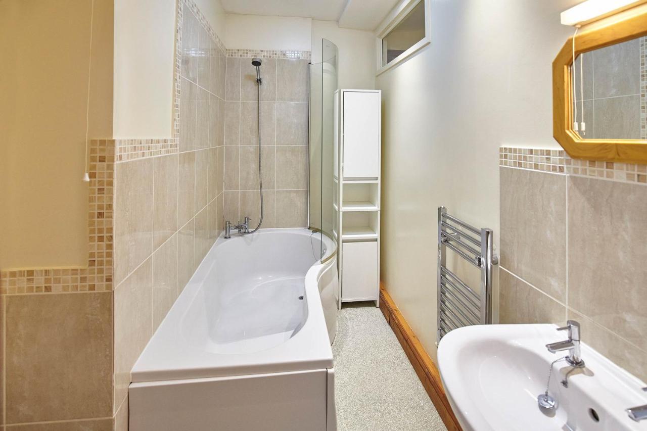 Host & Stay - The Arches Cottage Brotton Ngoại thất bức ảnh